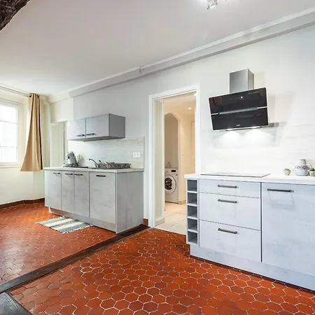 Large 3 Bdr Old Town - Ac 尼斯