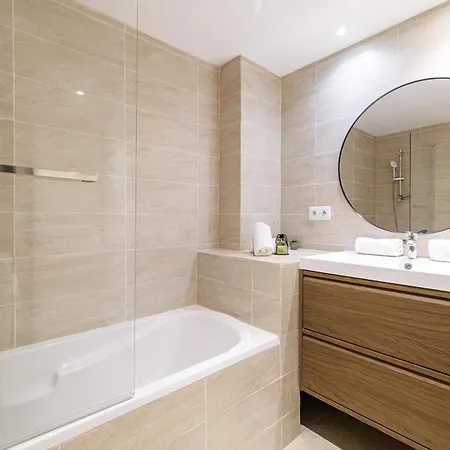 דירה Large 3 Bdr Old Town - Ac