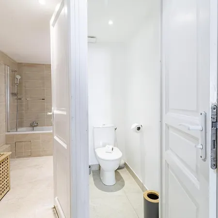 Large 3 Bdr Old Town - Ac