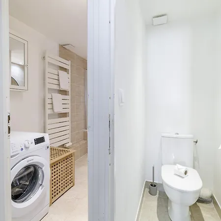 Large 3 Bdr Old Town - Ac דירה