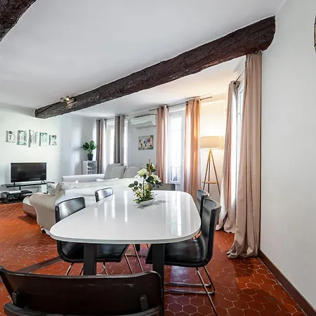 Large 3 Bdr Old Town - Ac Апартаменты *